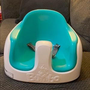 Gently used bumbo with tray